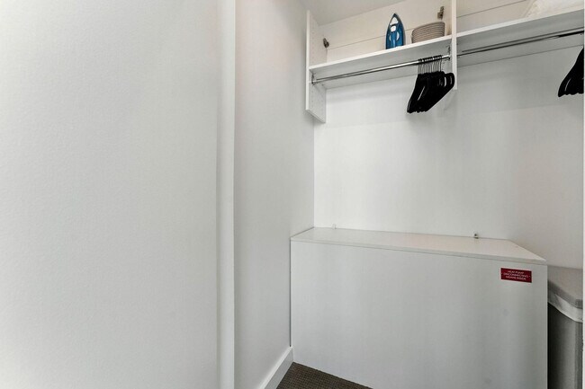 Building Photo - 399 Fremont St