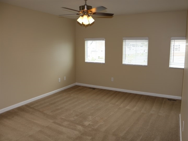 Building Photo - 9073 Bunker Hill Way