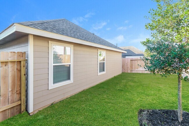 Building Photo - 3769 Alexus Dr