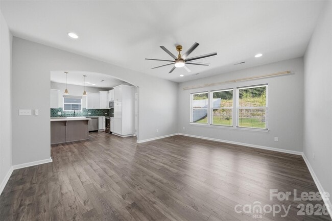 Building Photo - 5041 Mooreland Oaks Way
