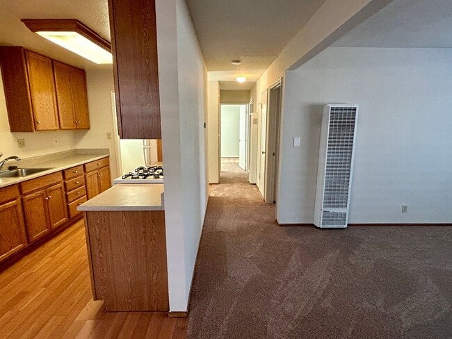 Building Photo - Very nice single family house in the Grimm...