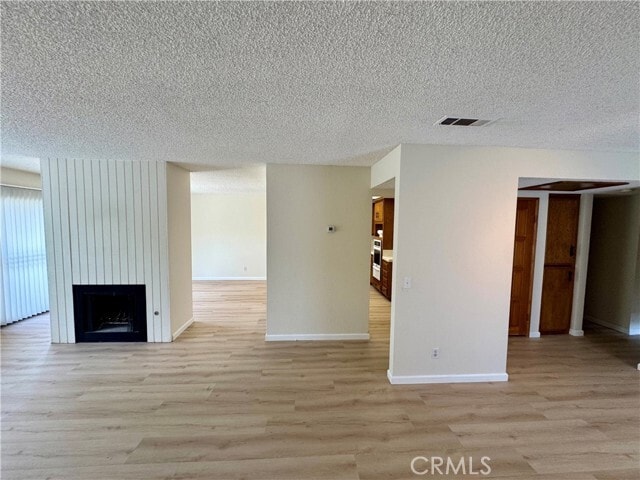 Building Photo - 9837 Vail Dr