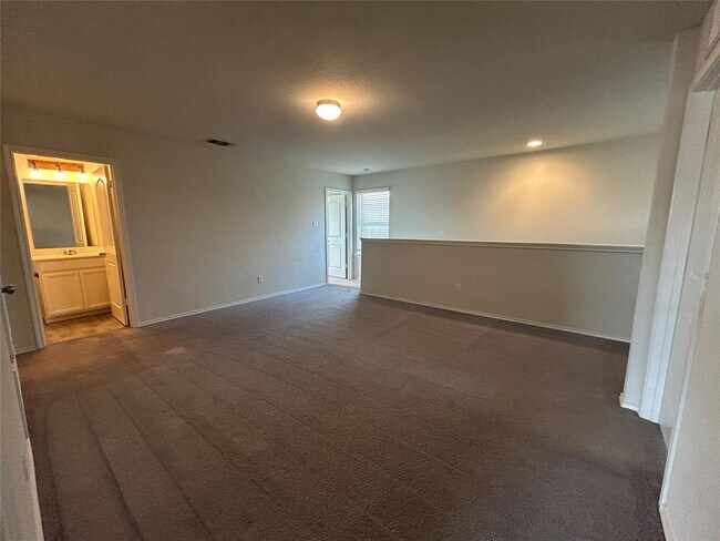 Building Photo - 249 La Dera Dr