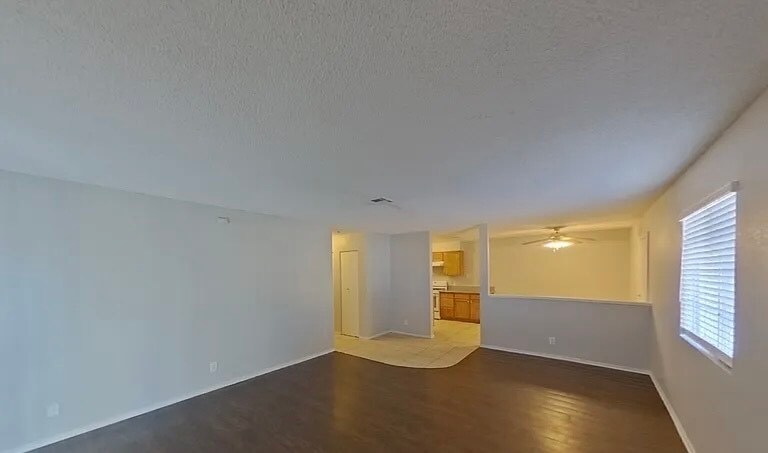 Building Photo - 108 Edelweiss St