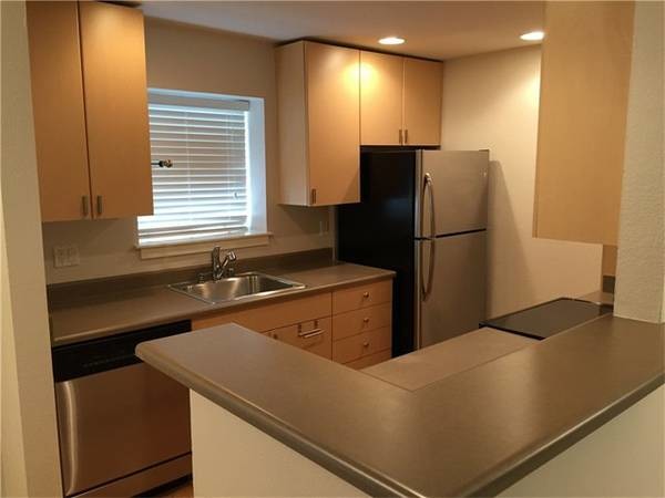 Building Photo - 16101 Bothell Everett Hwy