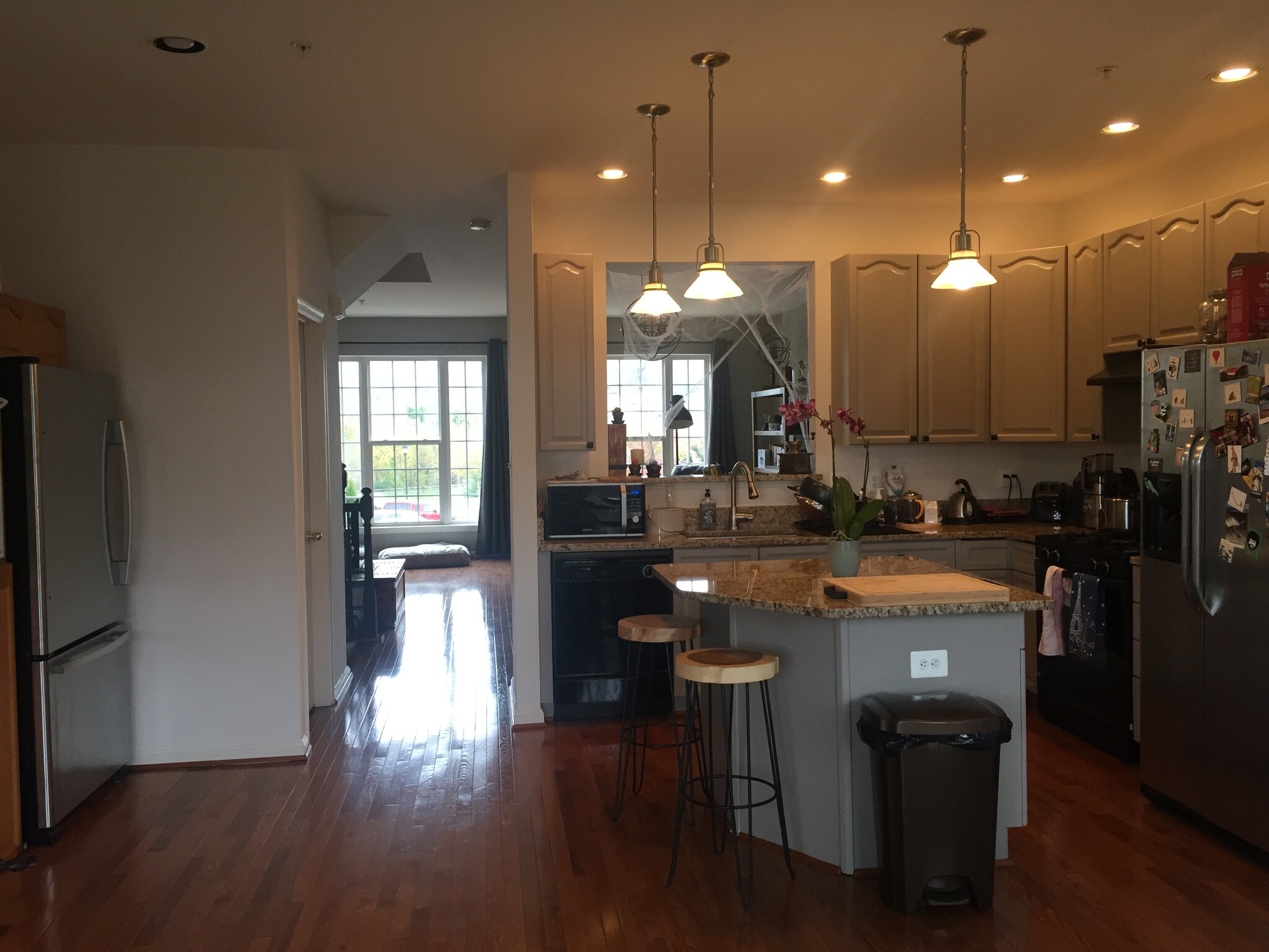 Building Photo - 2550 Emerson Drive