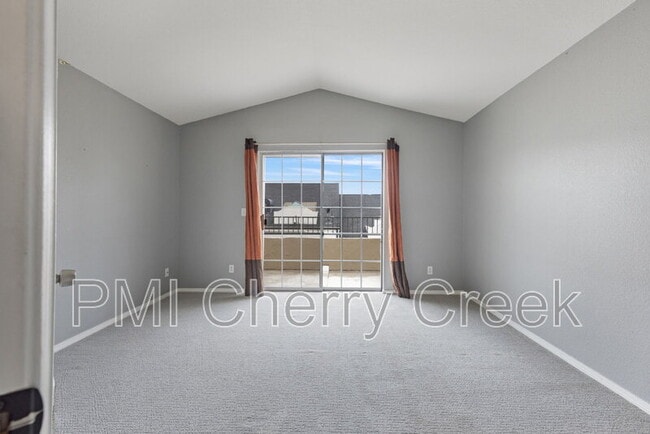 Building Photo - 8757 E Dry Creek Rd