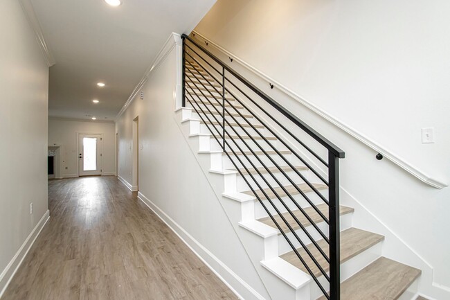 Building Photo - New Construction 4 bed 2 1/2 Bath, 2,310 s...