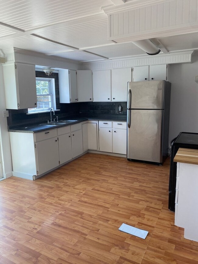 Building Photo - Updated Home for Rent!