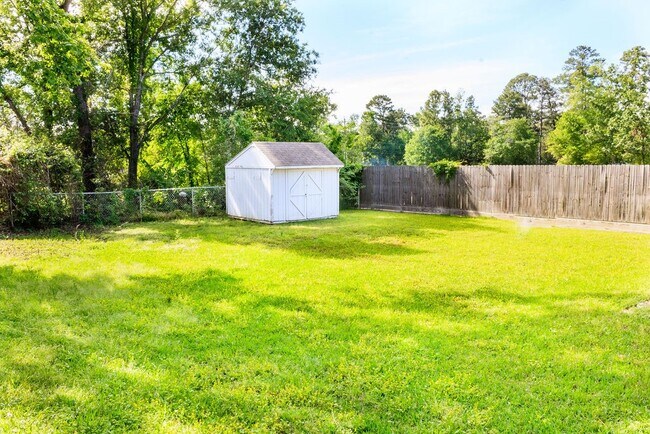 Building Photo - 9550 Thousand Oaks Loop