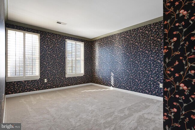 Building Photo - 8815 Surrey Ct