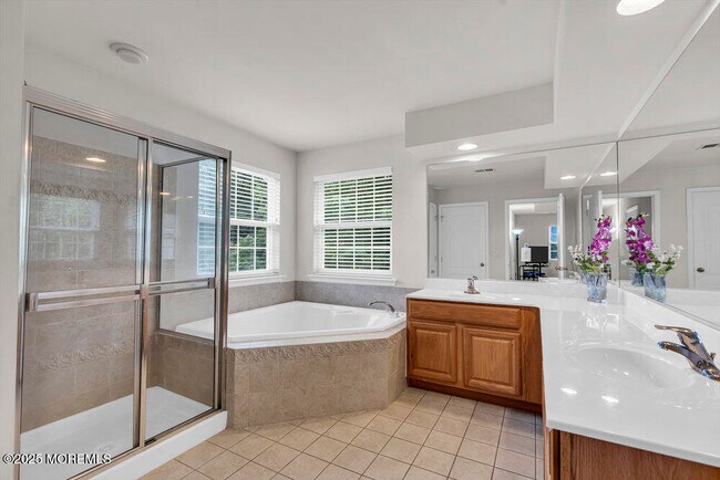 Building Photo - 8 Connor Dr