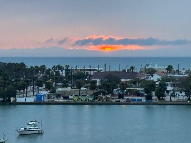 Building Photo - 610 Island Way