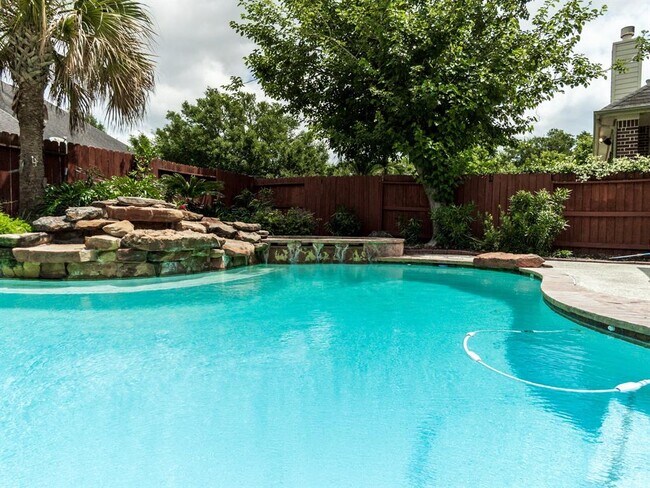 Primary Photo - 12406 Santiago Cove Ln