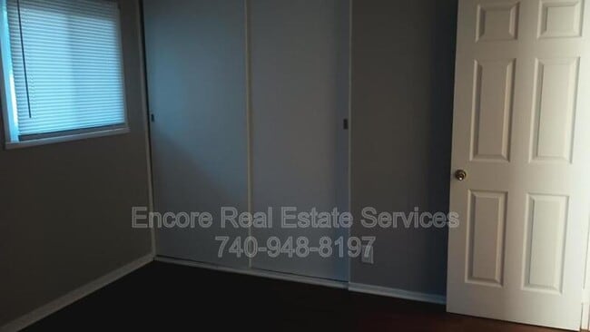 Building Photo - 575 Seneca Dr
