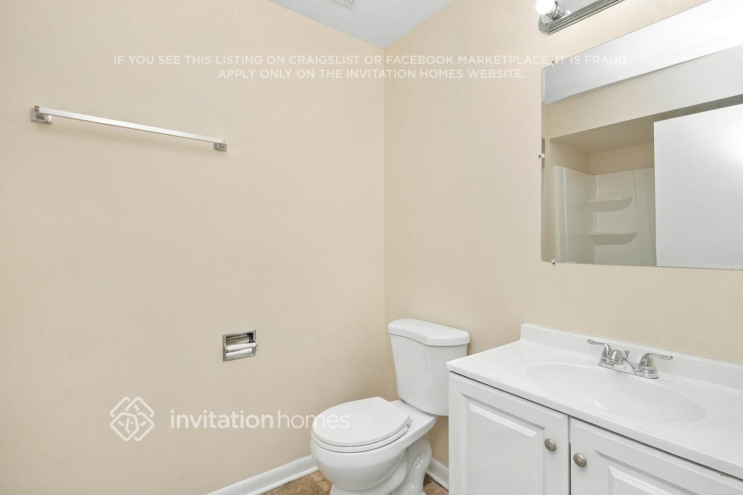 Building Photo - 22830 Lakeshore Dr