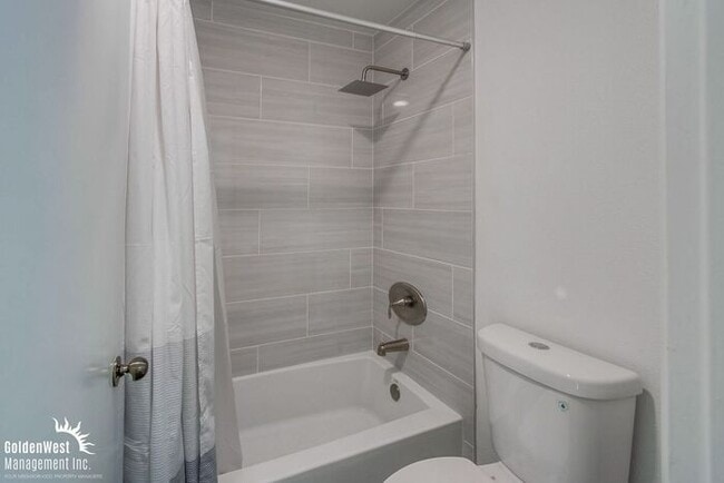 Building Photo - Cozy 2Bdm 2Ba Condo in North Park Neighborhood