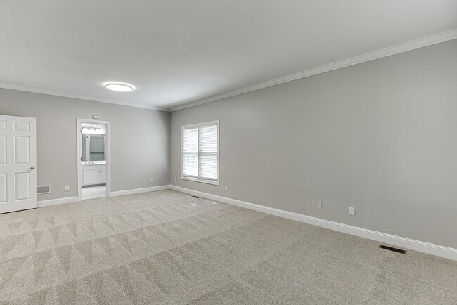 Building Photo - 9345 Riverclub Pkwy