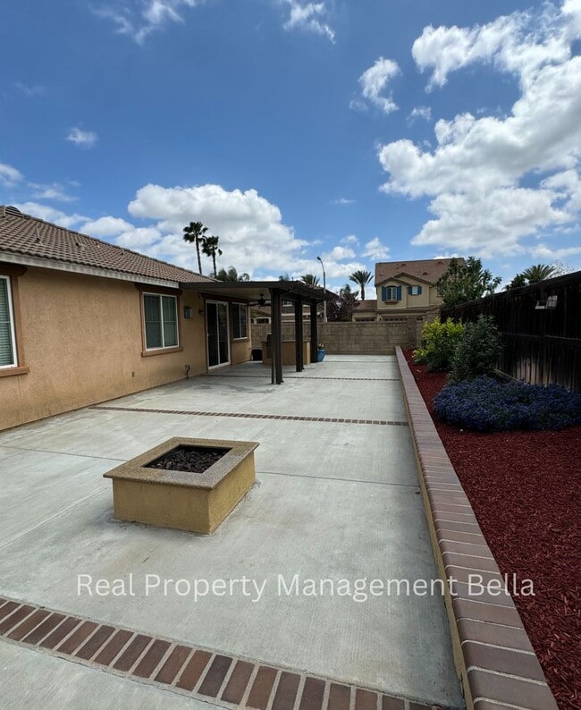 Building Photo - Stunning Single-Story Sanctuary in Menifee...