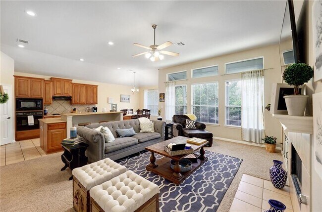 Building Photo - 15520 Bandon Dr