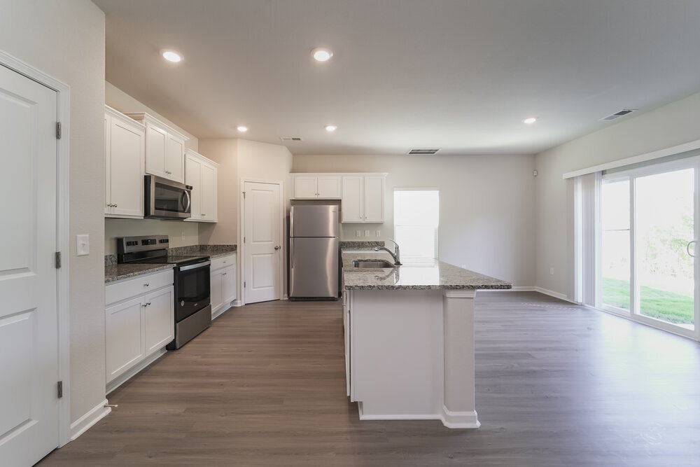 Building Photo - 6405 Lowe Ln