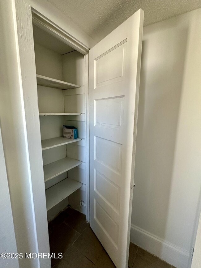 Building Photo - 139 Otis Ave