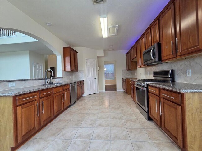 Building Photo - 42 Atascadero Dr
