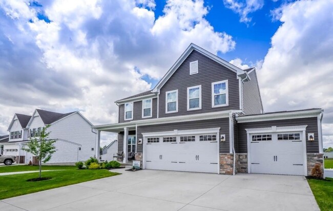Building Photo - 6693 Harrington Court Avenue NE