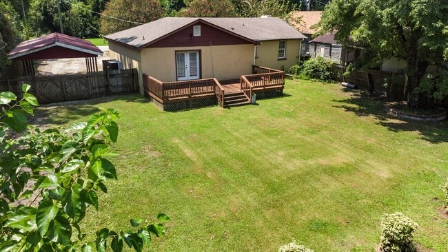 Building Photo - 104 Bernhurst Rd