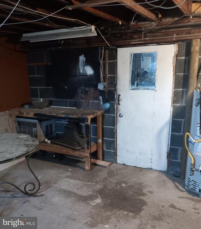 Building Photo - 153 BURMONT Rd