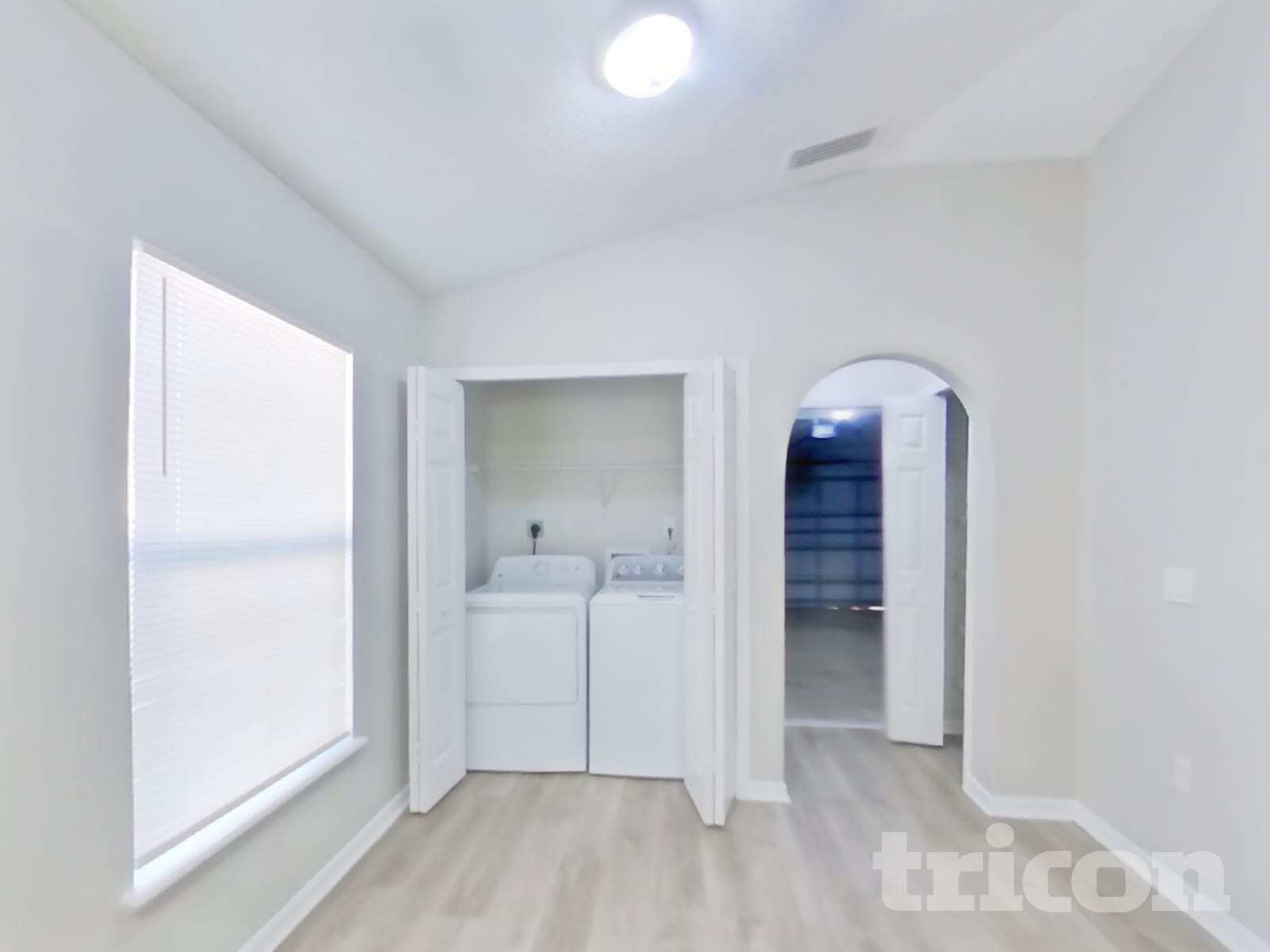 Building Photo - 7439 Lawn Tennis Ln