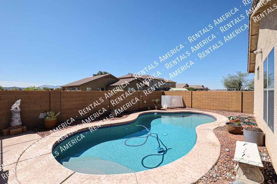 Building Photo - 4635 W Burgess Ln