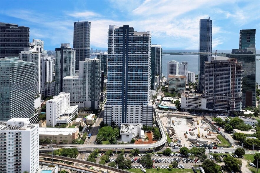 Building Photo - 60 SW 13th St