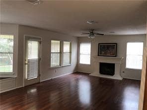 Building Photo - 8408 Dulac Dr