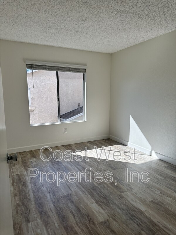 Building Photo - 3563 Roosevelt St