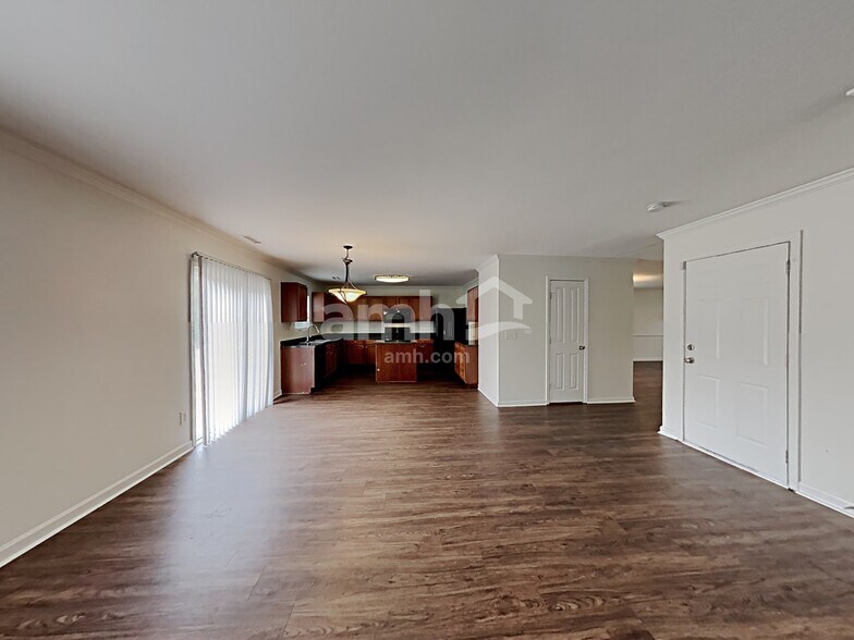 Building Photo - 6840 Horseback Ln