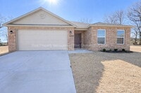 Building Photo - 10640 Cedar Wy