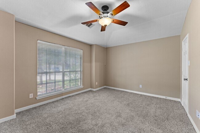 Building Photo - 21146 Terrace Vine Ln