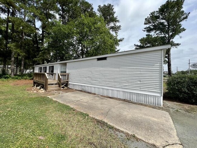 Building Photo - 300-04 Ricks Road