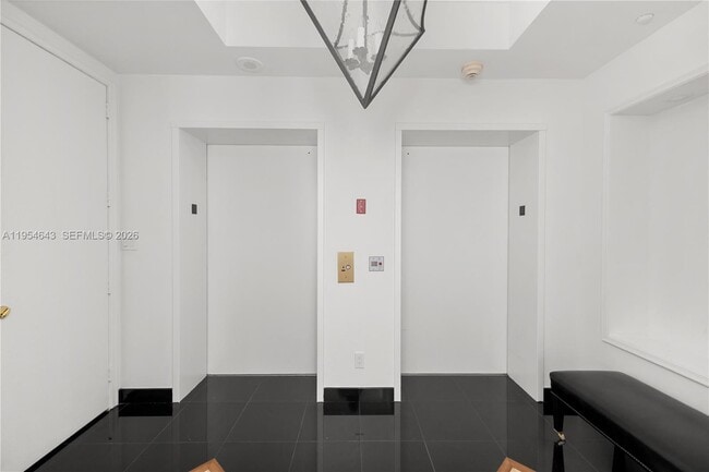 Building Photo - 20165 NE 39th Pl