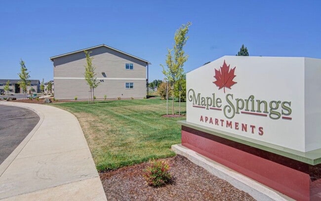 Building Photo - Country Living with Modern Flair: Wake up to the sounds of nature, Live Minutes from Everything