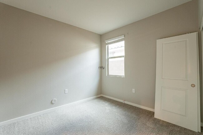 Building Photo - 14155 W Georgia Dr