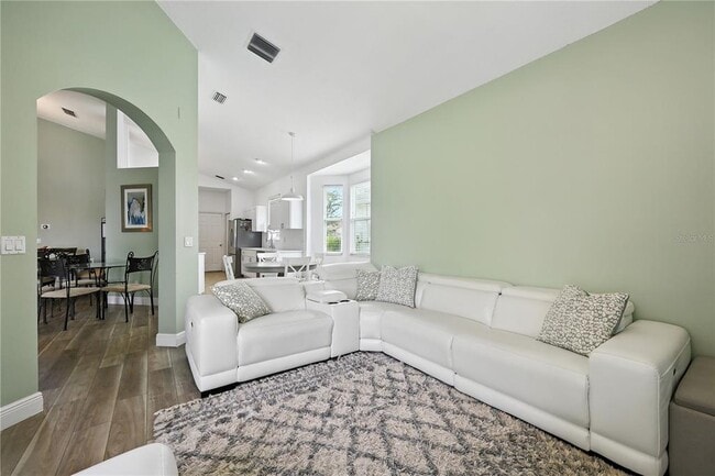 Building Photo - 13201 Luxbury Loop