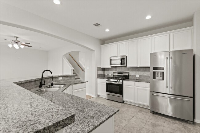 Building Photo - 21631 Rainfall Park Dr