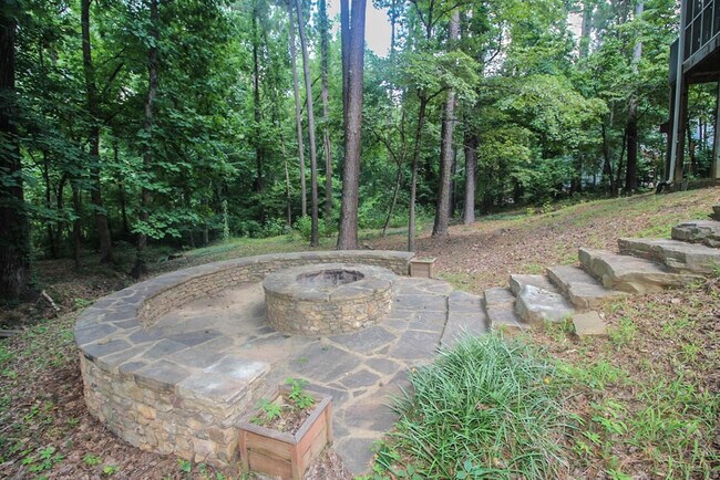 Building Photo - 4265 Deerwood Ln