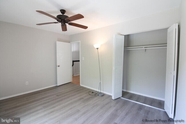 Building Photo - 20423 Meadow Pond Pl