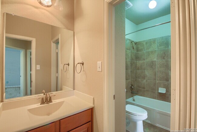 Building Photo - Gorgeous home in the elegant Stillwater Ranch Subdivision is available for immediate move-in.