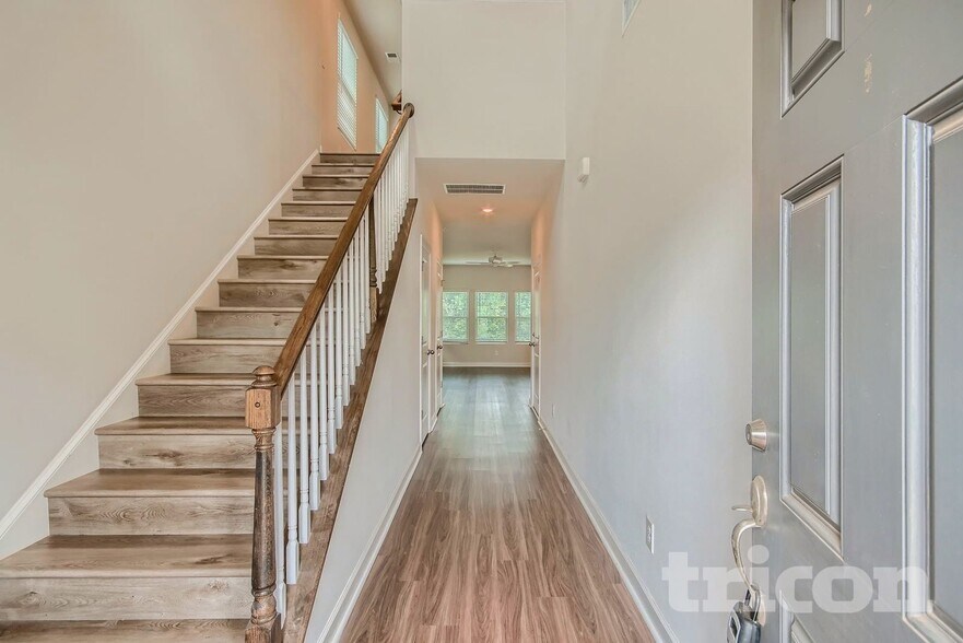 Building Photo - 9205 Festival Wy