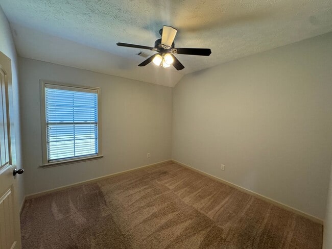 Building Photo - Pike Road Home