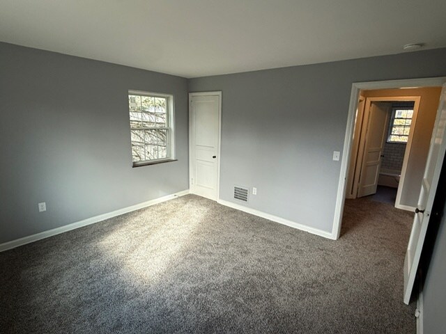 Building Photo - 2062 Ridgeview Rd